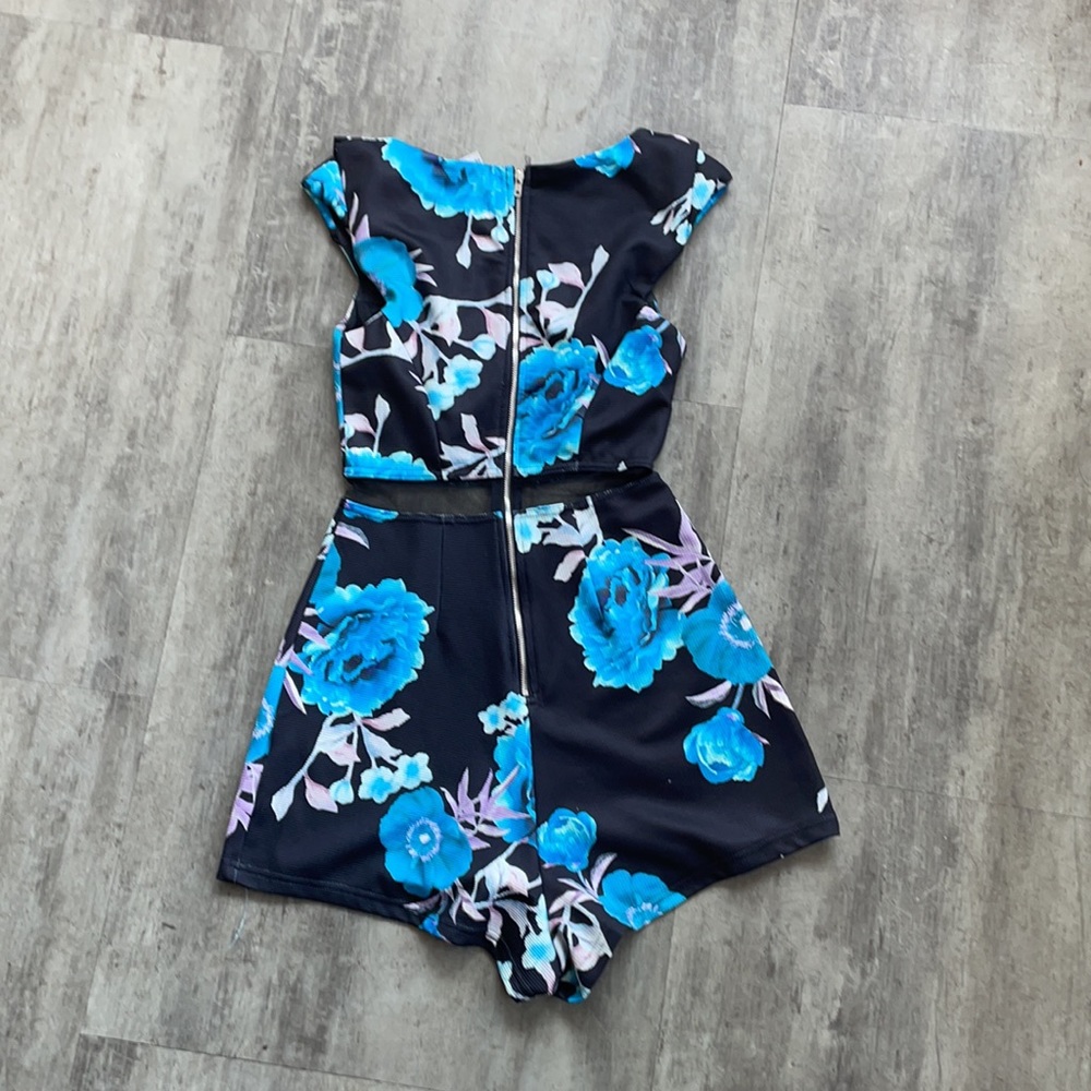 Romper - Picture 2 of 2